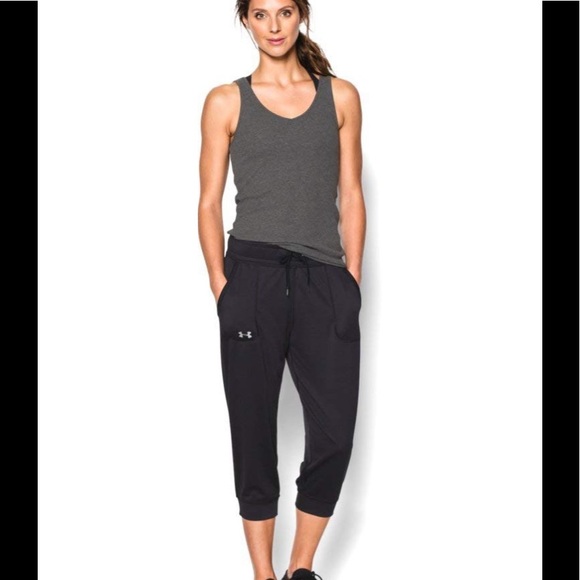 EUC Under Armour Capri jogger purple size small - Picture 6 of 7